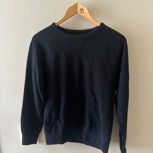 Uniqlo Black Crew Neck Sweatshirt - Size Medium